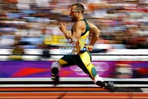 足坛悲喜一夜！利物浦3-2绝杀维拉，亿元先生首秀哑火，国米5-0狂胜创纪录