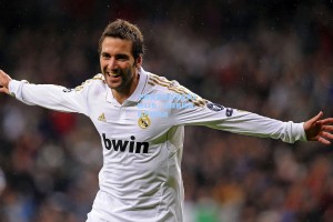 中国女篮奥运热身赛2胜11负，前四目标面临严峻挑战