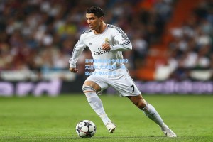 意甲巅峰战洛卡特利惊天远射 尤文图斯一箭穿心力克AC米兰