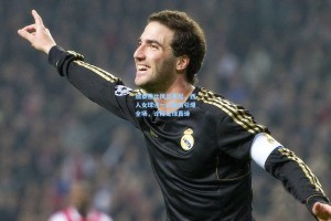 加泰德比风云再起，西人女球迷一记反击引爆全场，诠释足球真谛